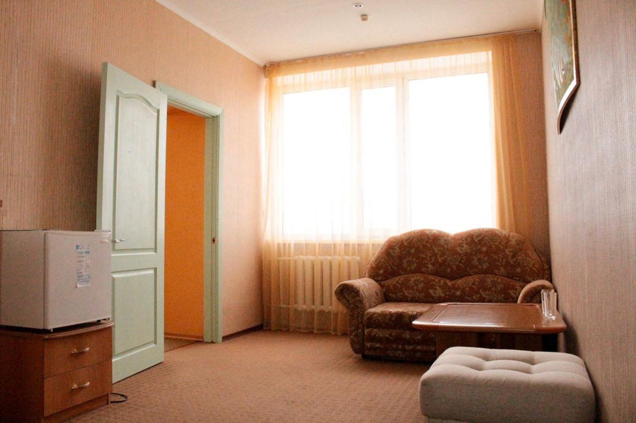 Павлодар Hotel Екстериор снимка